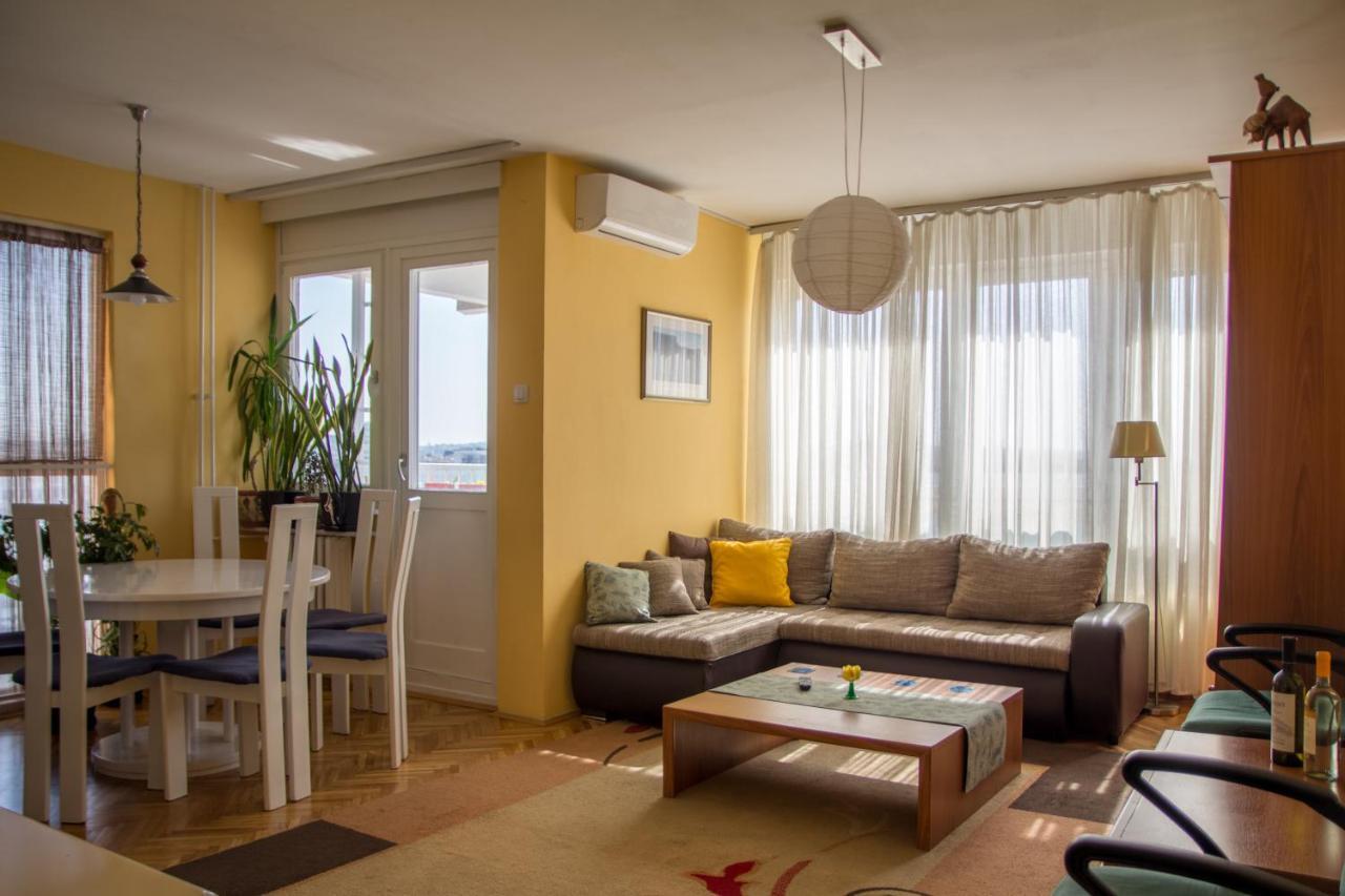 Sunny Apartment Belgrade Exterior photo